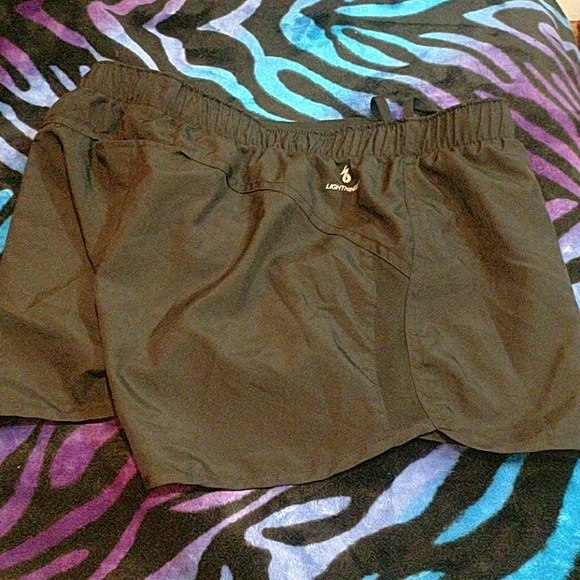 New Balance shorts - Picture 8 of 8